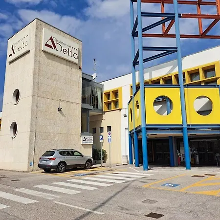 Ξενοδοχείο με διαμερίσματα Delta